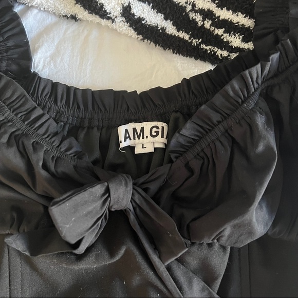 I Am Gia - Naomi Top in Black - Picture 2 of 4